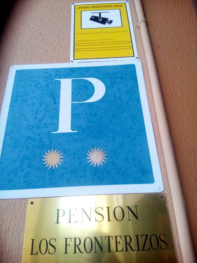Los Fronterizos Hotel Irun Zewnętrze zdjęcie